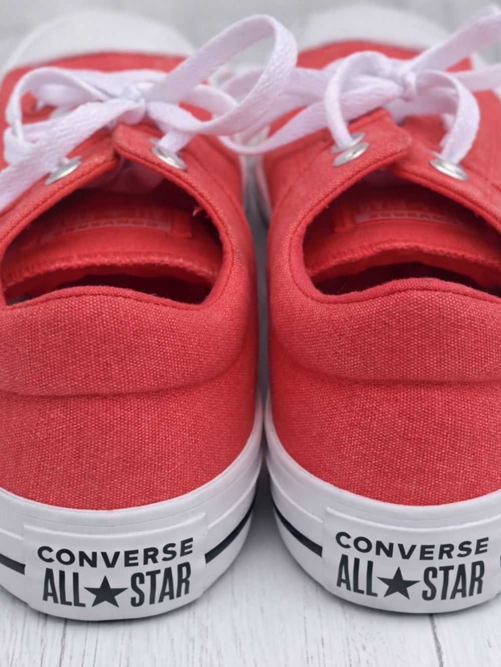 Converse Chuck Taylor All Star Low Top Sneakers Pink Canvas Size 9 NWOT - Picture 3 of 6